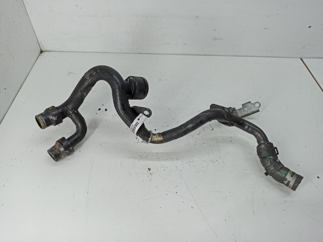 трубка охлаждающей жидкости Audi A6 4F/C6 2007, 3.0 л., дизель, АКПП, 059121065 - фото №1