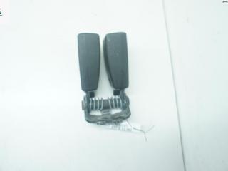 замок ремня безопасности Ford Focus 3 поколение 2012, 1.0 л., бензин, МКПП, чёрный, хетчбэк 5 дв., 34068897