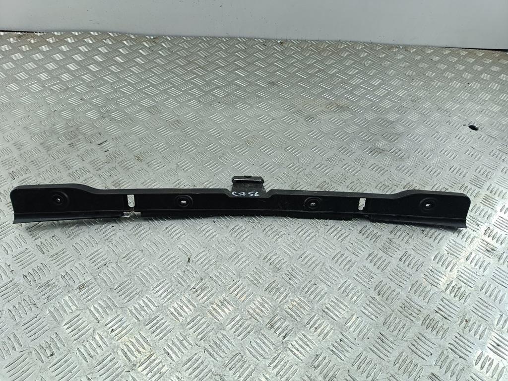 кронштейн заднего бампера Volkswagen Golf-5 2005, 1.4 л., бензин, МКПП, синий, хетчбэк 3 дв.