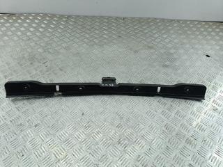 кронштейн заднего бампера Volkswagen Golf-5 2005, 1.4 л., бензин, МКПП, синий, хетчбэк 3 дв.