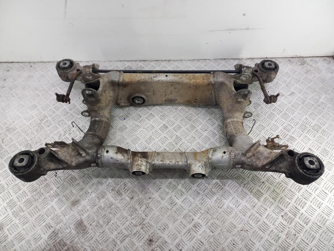 подрамник передний BMW 6 серия E63/E64 2004, 4.4 л., бензин, МКПП, серый, кабриолет, 6760021, 6760022, 6761143, 6761144 - фото №1