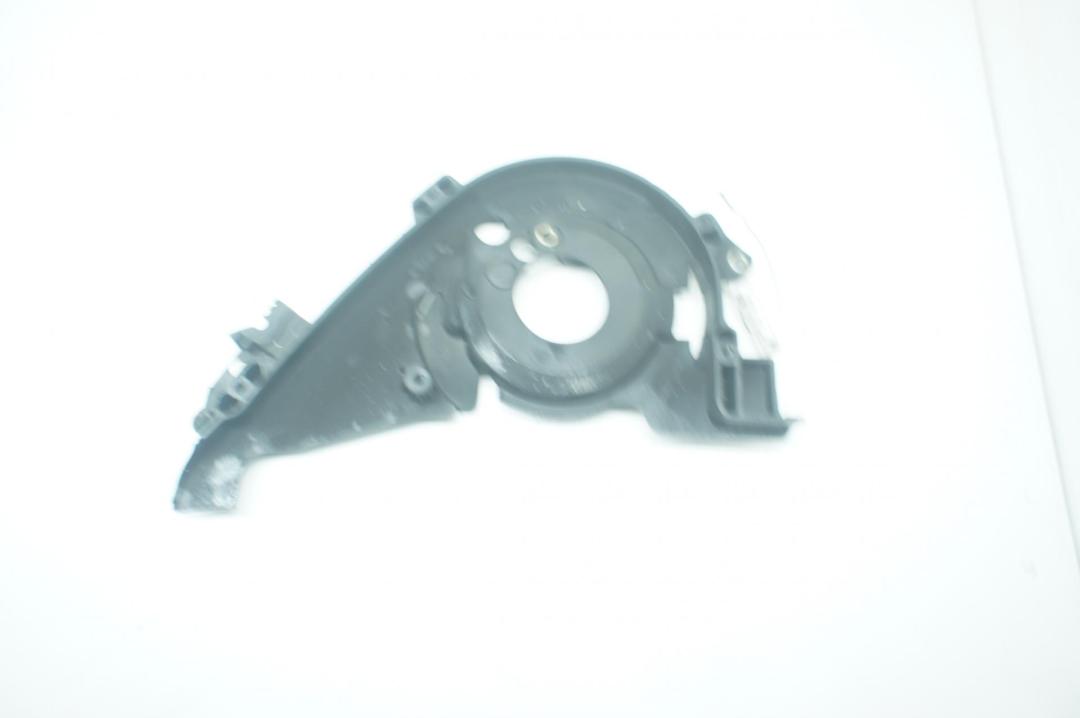 крышка двигателя передняя Ford Focus 2 поколение 2006, 1.6 л., дизель, МКПП, серый, универсал, 1487866, 3M5Q-6E006-AD - фото №1