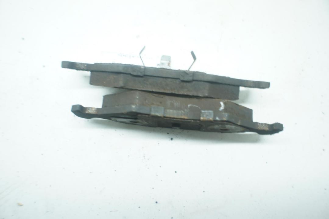 Колодки тормозные передние Ford Puma 1997, 1.7 л., бензин, МКПП, серый, купе