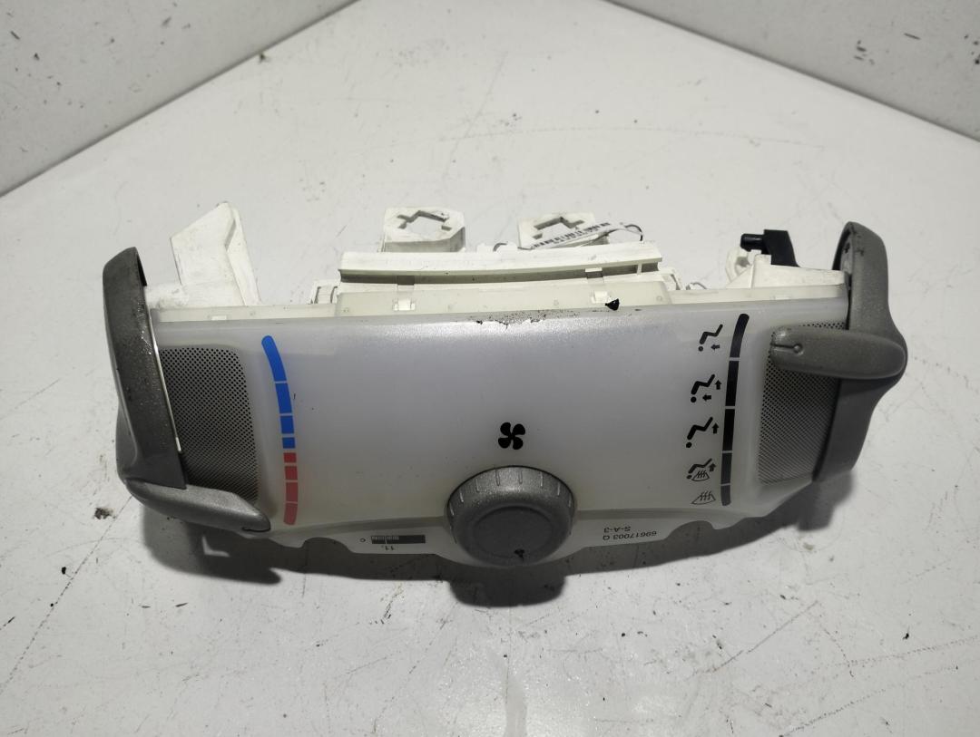блок управления печки / климат-контроля Citroen C1 2007, 69610003