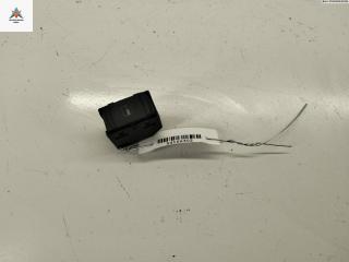 кнопка стеклоподъемника переднего правого Skoda Octavia mk1 (A4 1U) 2002, 2.0 л., бензин, МКПП, зелёный, хетчбэк 5 дв., 3B0959855