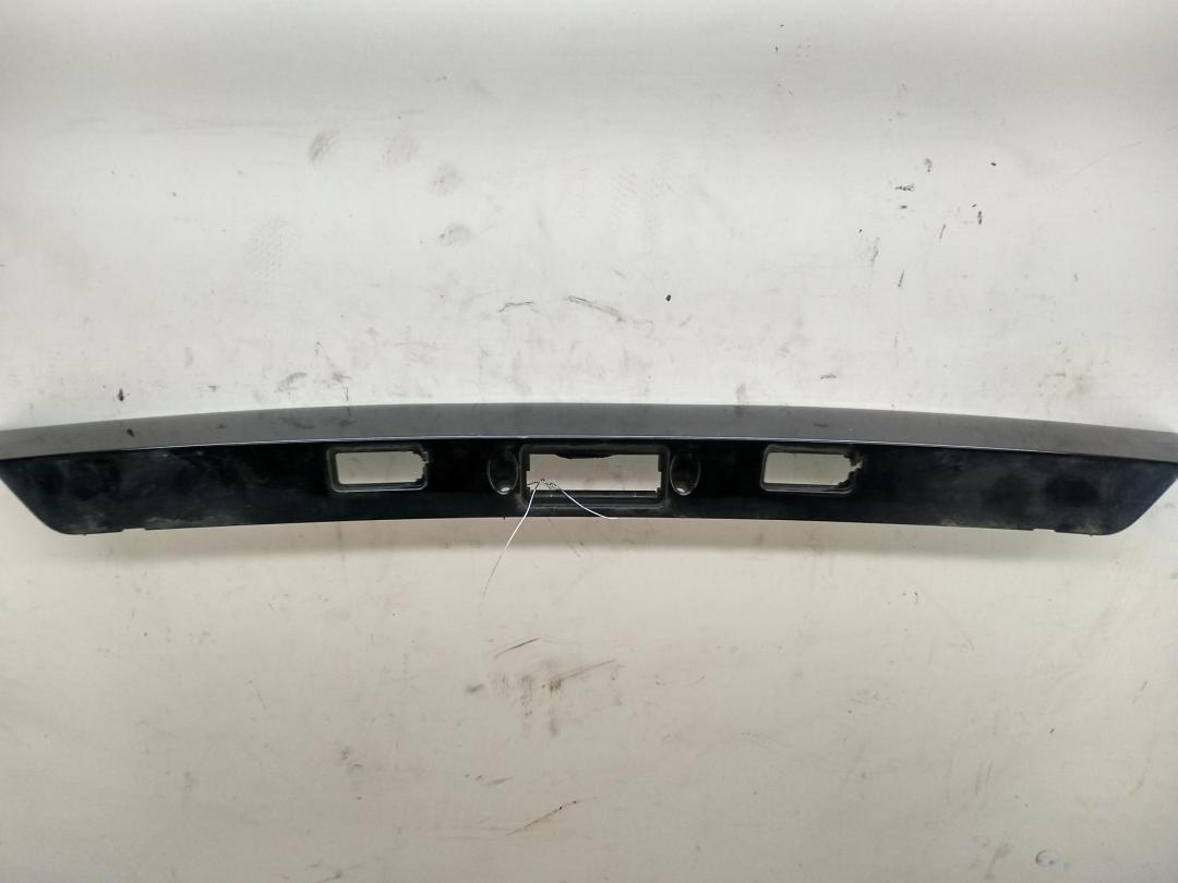 накладка подсветки номера Ford Mondeo 4 поколение 2008, 2.0 л., дизель, МКПП, чёрный, универсал - фото №1