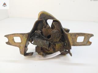 замок капота Volkswagen Golf 3 поколение 1995, 1.8 л., бензин, МКПП, серый, хетчбэк 5 дв.