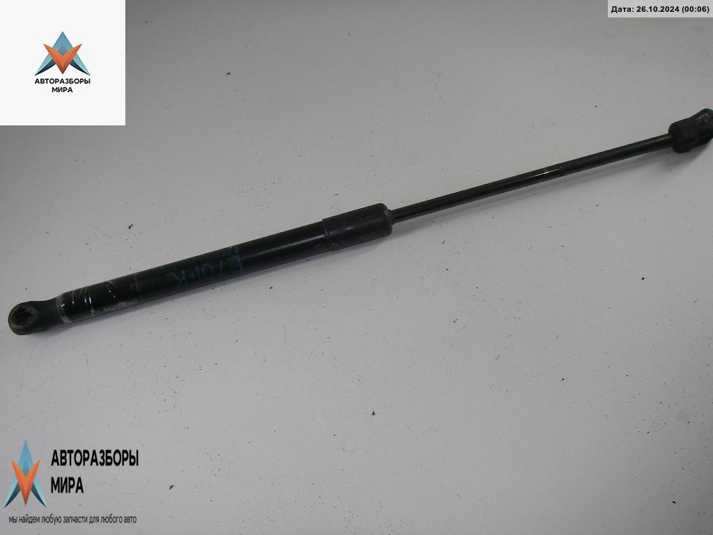 амортизатор капота BMW X5 E70 2007, внедорожник 5 дв., 7148346 - фото №1