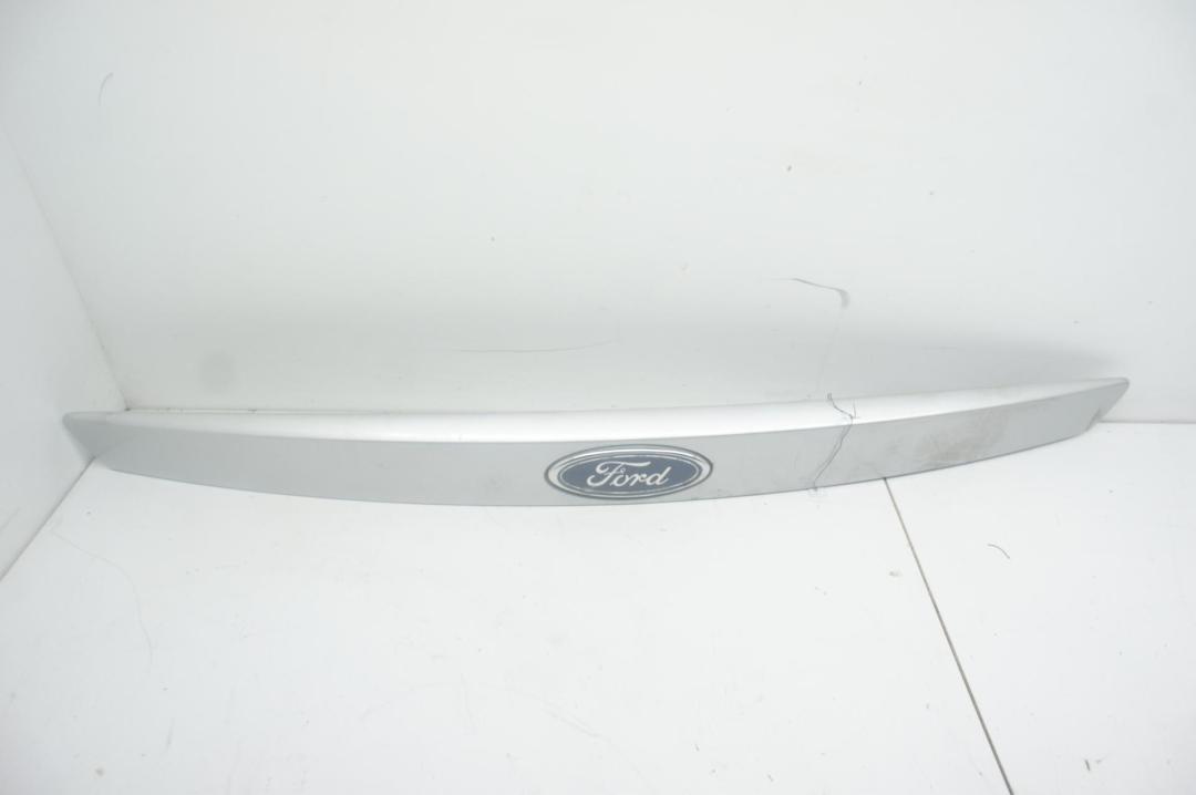 накладка подсветки номера Ford Mondeo III 2001, 2.0 л., бензин, МКПП, серый, хетчбэк 5 дв., 1S71F43400AK