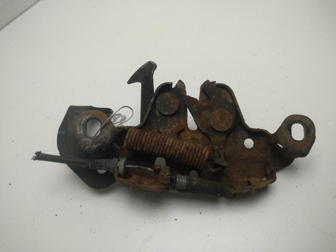 замок капота Nissan Almera Tino 2004, 2.2 л., дизель, МКПП, чёрный, минивэн
