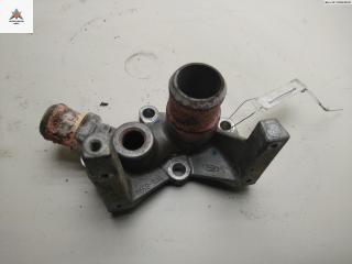 фланец (тройник) системы охлаждения Ford Fusion 1 поколение 2003, 1.4 л., бензин, робот, серый, хетчбэк 5 дв.