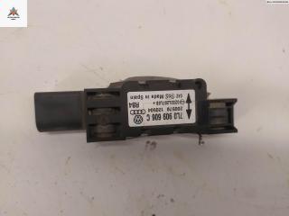 датчик AirBag Volkswagen Touareg 1 поколение 2004, 2.5 л., дизель, АКПП, синий, внедорожник 5 дв., 7L0909606C