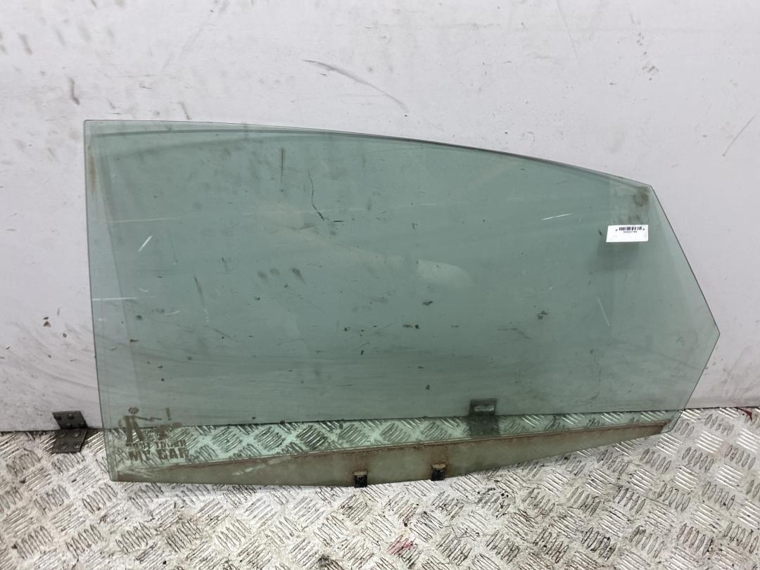 стекло двери задней левой Audi A6 4B/C5 1998, 2.5 л., дизель, АКПП, серый, седан, AS2 - фото №1