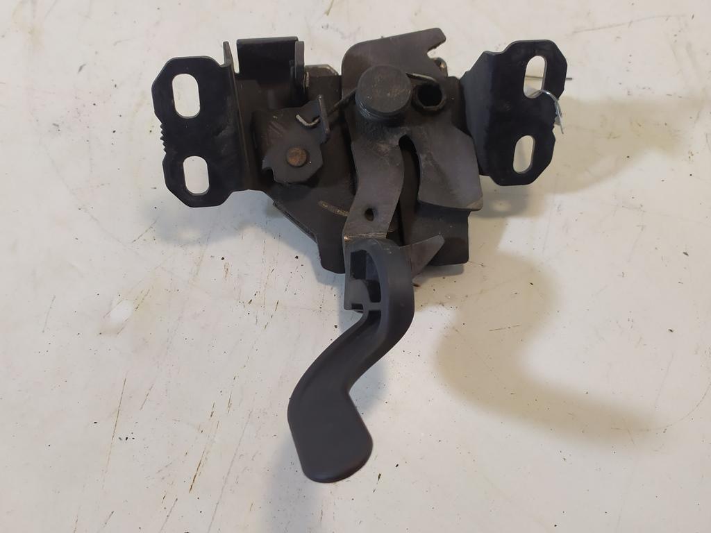 замок капота Mercedes-Benz Vaneo W414 2004, 1.9 л., бензин, АКПП, чёрный, минивэн, A4148800060