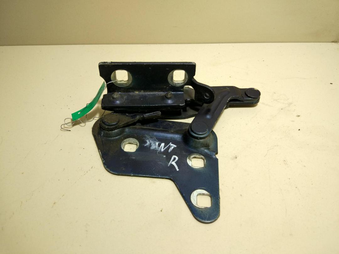 петля капота правая Citroen Xantia 1996, синий, хетчбэк 5 дв., 9652877580