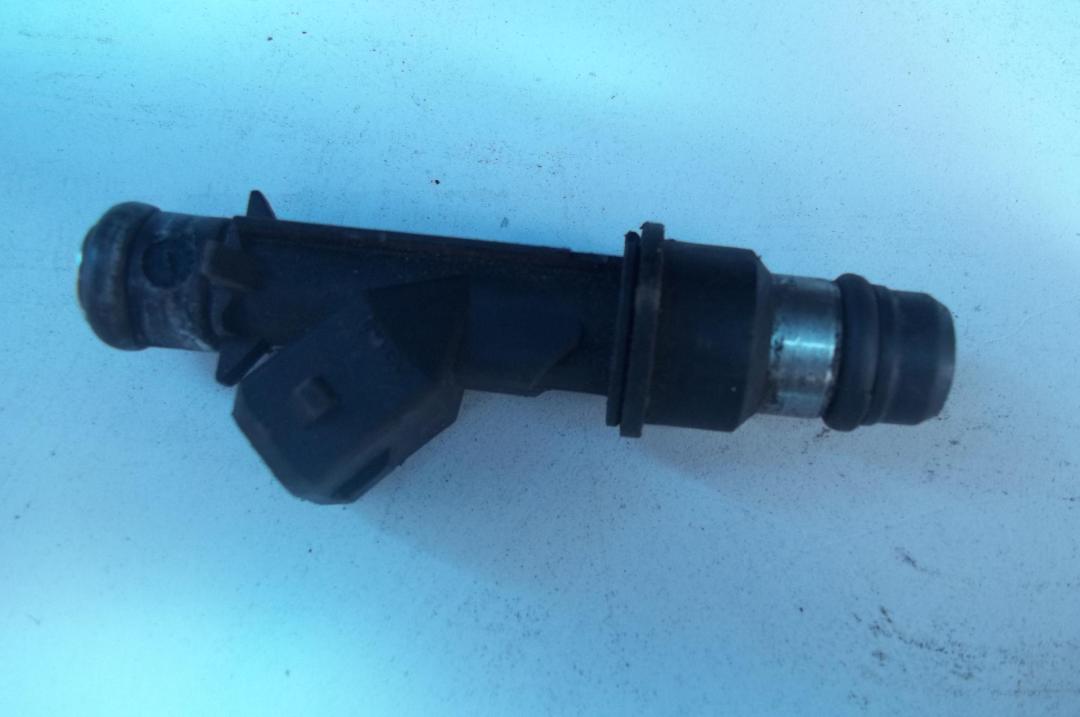 форсунка Opel Astra G 2002, 1.6 л., бензин, МКПП, красный, хетчбэк 5 дв., 25313846