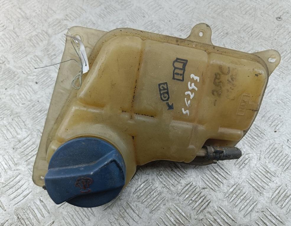 бачок расширительный Volkswagen Passat B5 1998, 2.8 л., бензин, 8D0121403
