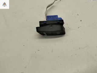 кнопка центрального замка Volkswagen Golf 5 поколение 2004, 2.0 л., дизель, МКПП, чёрный, хетчбэк 5 дв., 1K0962125