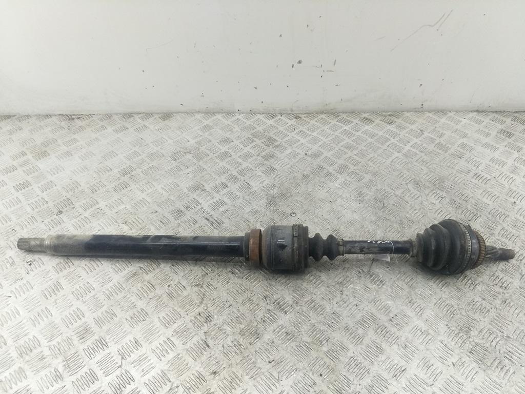 полуось передняя правая (приводной вал, ШРУС) Volvo S70 / V70 1998, 2.5 л., дизель, АКПП, зелёный, универсал