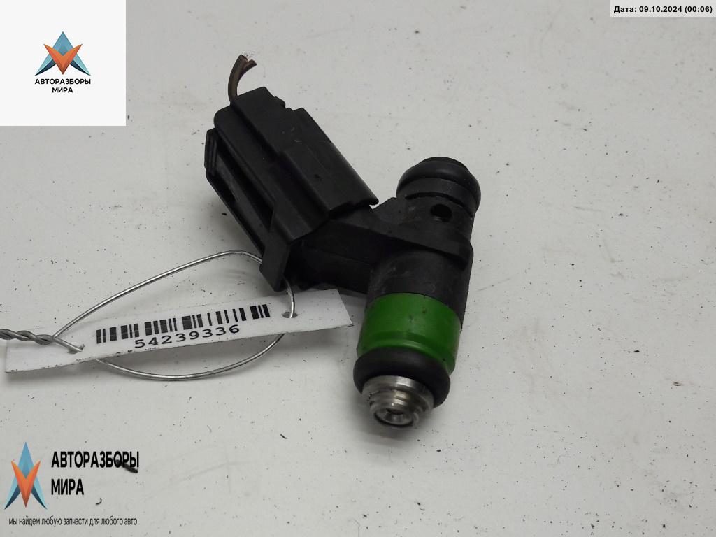 форсунка Volkswagen Polo 4 поколение 2003, 1.2 л., бензин, МКПП, чёрный, хетчбэк 5 дв., 03E906031 - фото №1