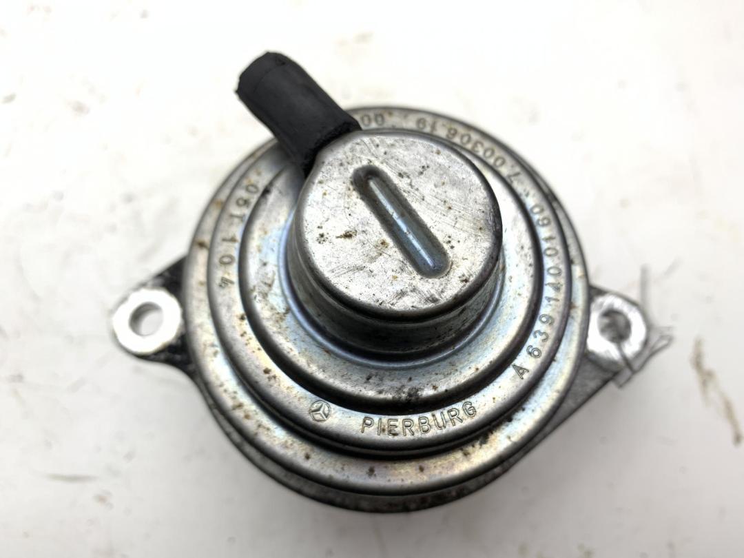 клапан EGR Smart Forfour 2005, 1.5 л., дизель, МКПП, белый, хетчбэк 5 дв., 6391400160