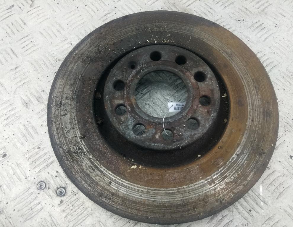 диск тормозной передний Audi A4 B6 2003, 2.5 л., дизель, АКПП, серый, универсал, 8E0615301R
