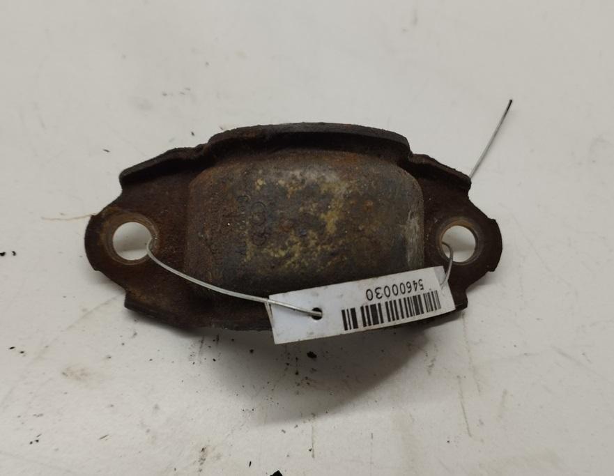 кронштейн (крепление) Audi A4 B5 1996, 1.8 л., бензин, МКПП, красный, седан