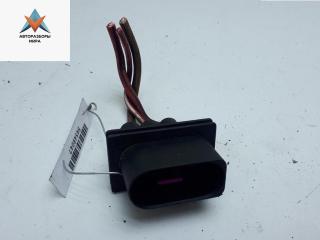 разъем (фишка) проводки Volkswagen Golf 4 поколение 2001, 1.4 л., бензин, МКПП, серый, хетчбэк 5 дв., 1J0906443