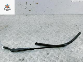 Щеткодержатель (поводок стеклоочистителя) передний Skoda Superb 1 поколение 2004, 2.5 л., дизель, МКПП, чёрный, седан, 3B1955410C