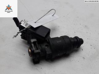 форсунка Volkswagen Golf 4 поколение 1998, 1.6 л., бензин, МКПП, зелёный, хетчбэк 5 дв., 037906031AA