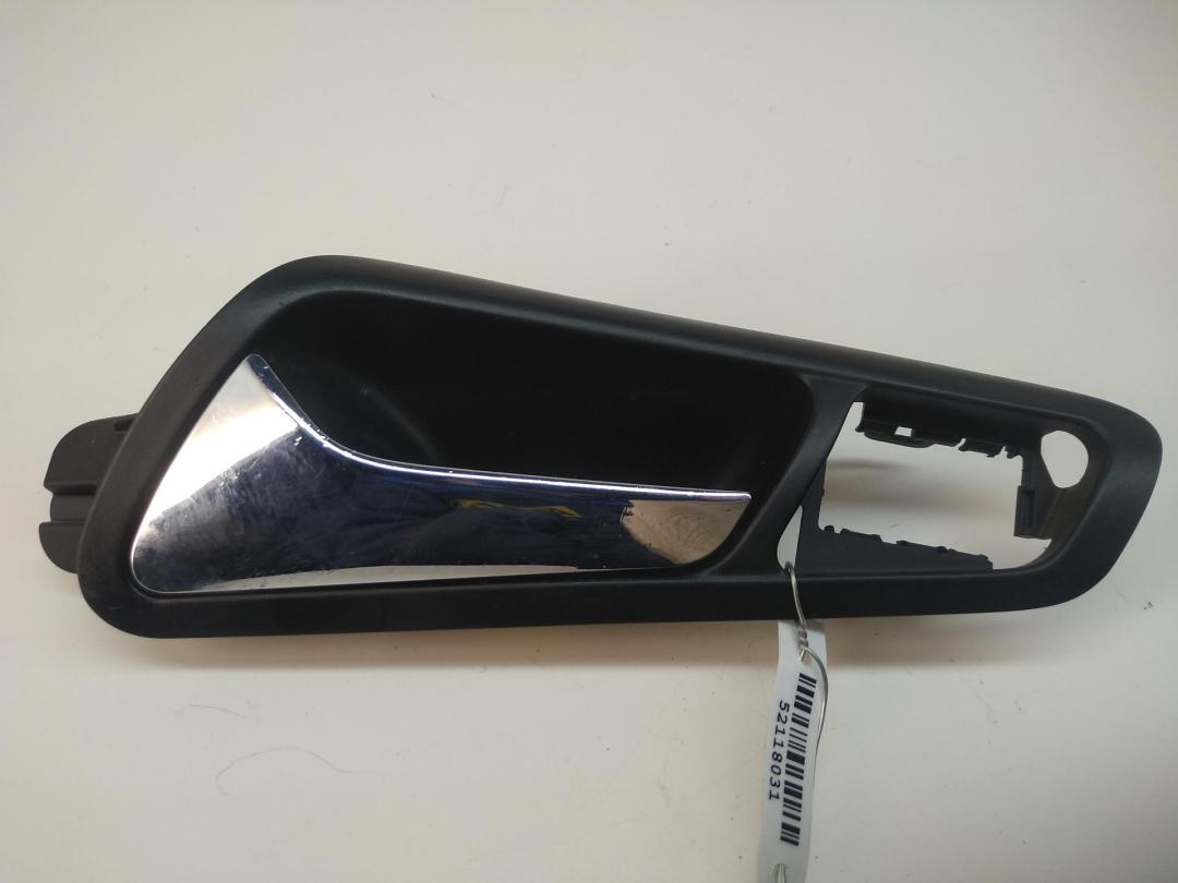 ручка внутренняя передняя левая Volkswagen Passat B6 2006, 2.0 л., дизель, АКПП, серый, универсал, 3C1837113D