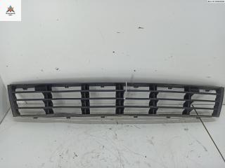 заглушка (решетка) в бампер Audi A4 B5 [рестайлинг] 2000, 1.9 л., дизель, МКПП, серый, универсал, 8D0807683AA