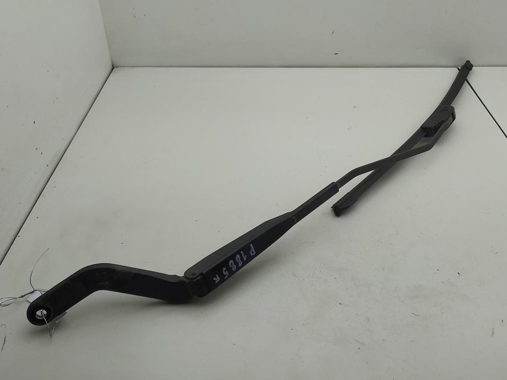 Щеткодержатель (поводок стеклоочистителя) передний Citroen Saxo 2001, 1.1 л., бензин, МКПП, серый, хетчбэк 3 дв., 9606262380