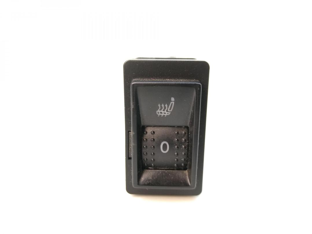 кнопка обогрева сидений Skoda Superb 1 поколение 2002, 2.8 л., бензин, АКПП, синий, седан, 3U0963563 - фото №1