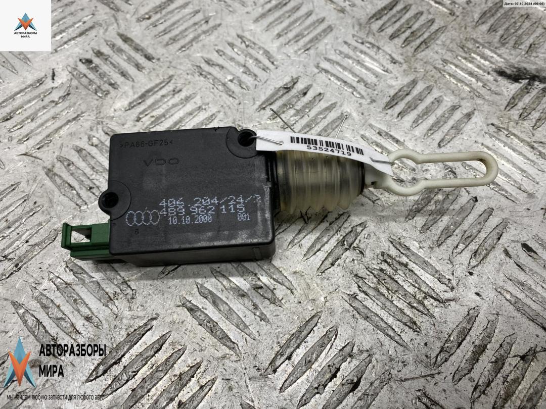 активатор замка багажника Audi A6 4B/C5 2000, 2.8 л., бензин, МКПП, синий, универсал, 4B9962115 - фото №1