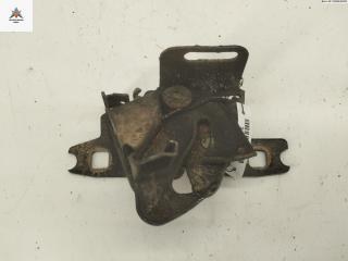 замок капота Volkswagen Golf 3 поколение 1994, 1.8 л., бензин, МКПП, чёрный, кабриолет, 1HM823509C