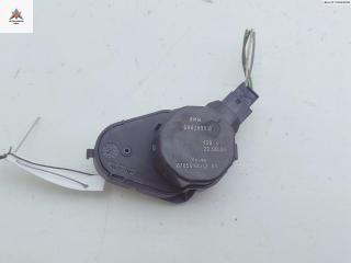 моторчик заслонки печки BMW 5 серия E39 1999, 2.0 л., бензин, МКПП, чёрный, универсал, 6902695