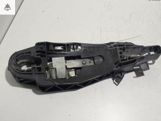 Корпус (держатель) ручки двери передней правой Peugeot 308 T9 2014, 1.6 л., бензин, МКПП, чёрный, хетчбэк 5 дв., 9802977180