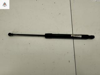 амортизатор крышки багажника (3-5 двери) Volkswagen Golf 5 поколение 2004, 1.9 л., дизель, МКПП, чёрный, хетчбэк 3 дв., 1K6827550F