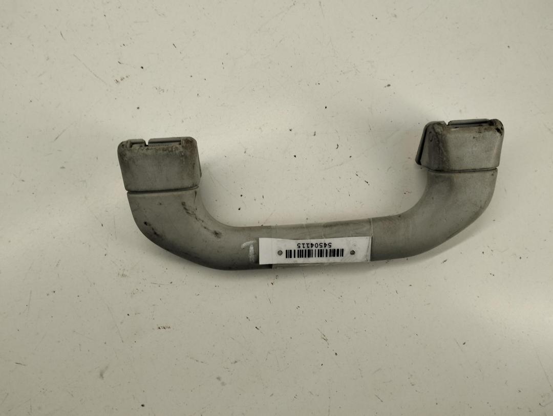 ручка внутренняя потолочная Volkswagen Polo 1999, 1.4 л., бензин, МКПП, красный, универсал, 1H0857607