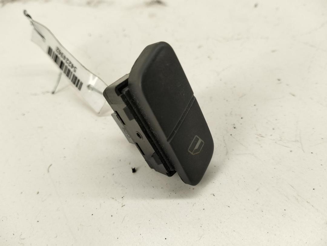 кнопка стеклоподъемника переднего левого Volkswagen Polo 2003, 1.2 л., бензин, МКПП, чёрный, хетчбэк 5 дв., 6Q0959855