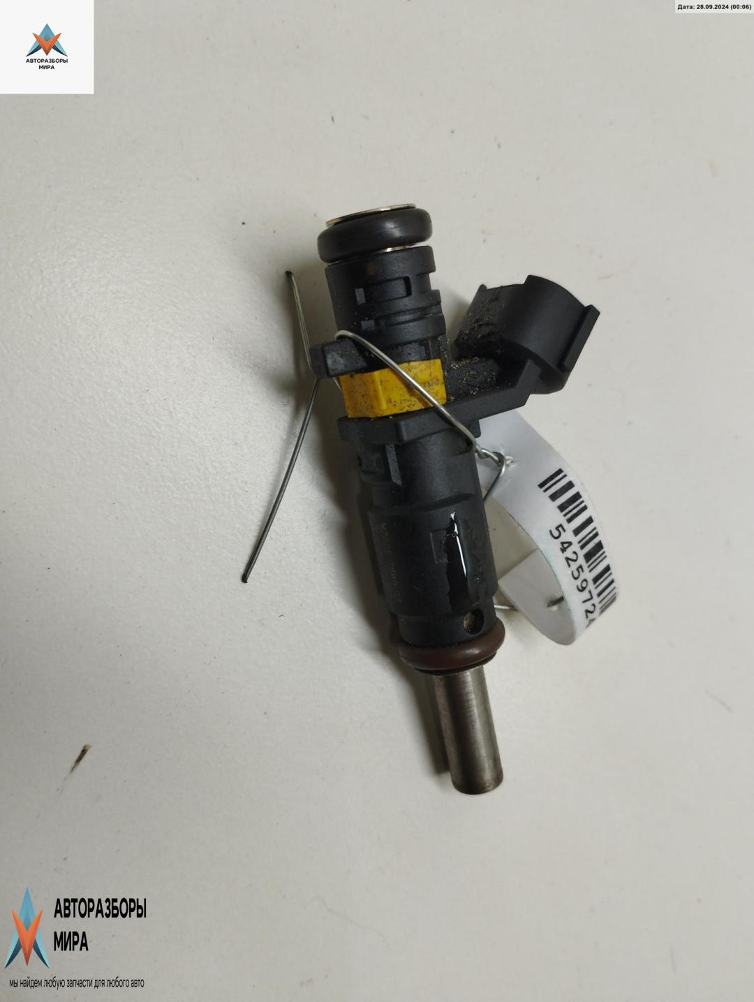 форсунка Peugeot 308 T7 2010, 1.6 л., бензин, АКПП, серый, хетчбэк 5 дв., 0061016 - фото №1