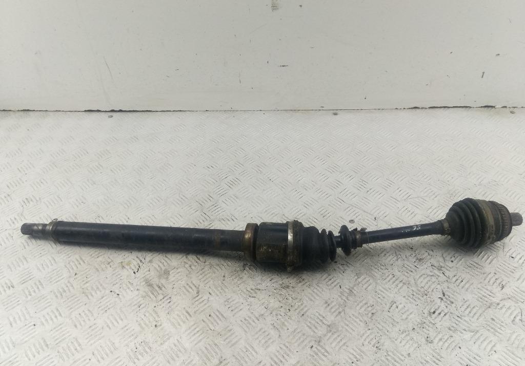полуось передняя правая (приводной вал, ШРУС) Volvo V70 2001, 2.4 л., бензин, МКПП, синий, универсал