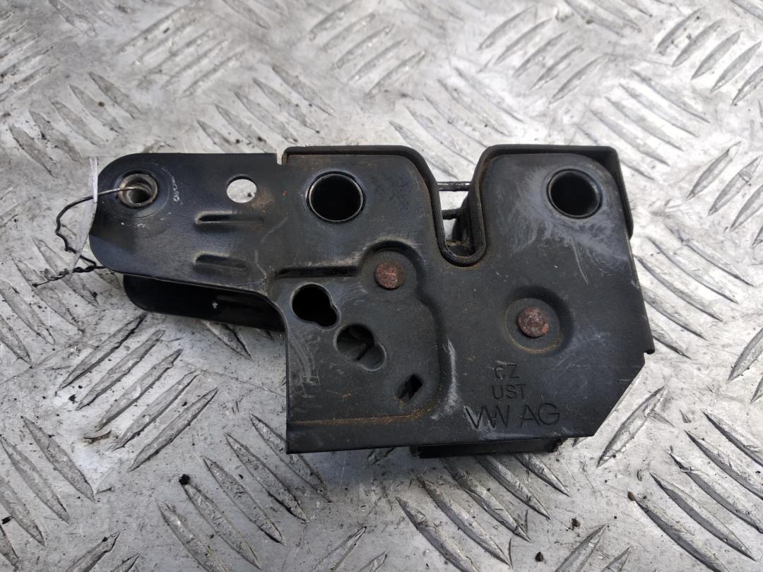 замок капота Volkswagen Touran 1 поколение 2003, 1.9 л., дизель, МКПП, серый, минивэн, 1T0823509A - фото №1