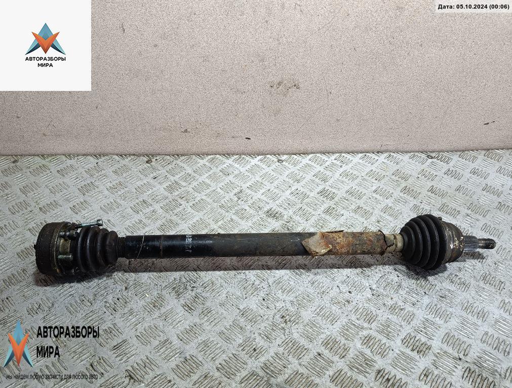 полуось передняя правая (приводной вал, ШРУС) Volkswagen Golf 4 поколение 1998, 1.4 л., бензин, МКПП, синий, хетчбэк 5 дв. - фото №1