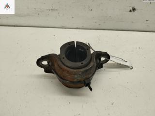 крепление стабилизатора / втулки стабилизатора Volkswagen Passat B5 1999, 2.8 л., бензин, МКПП, синий, универсал