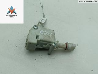 замок лючка топливного бака Volkswagen Golf 4 поколение 1999, 1.6 л., бензин, МКПП, синий, хетчбэк 3 дв., 1J6810773A