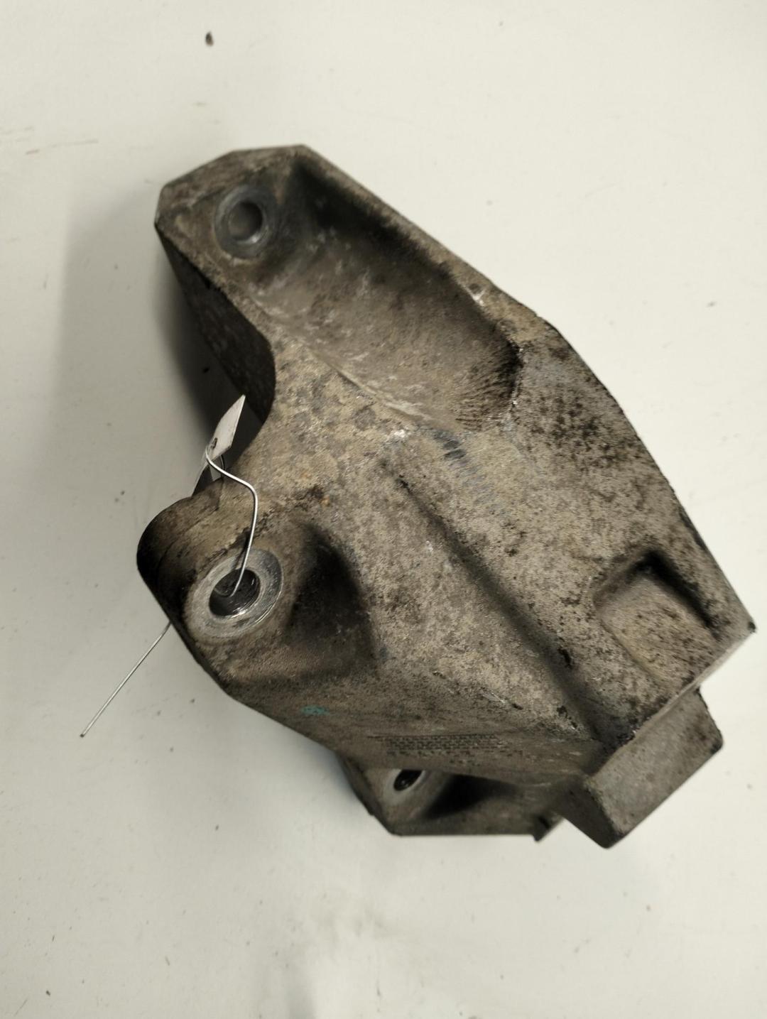 кронштейн КПП SEAT Leon 2002, 1.6 л., бензин, МКПП, серый, хетчбэк 5 дв., 1J0199177