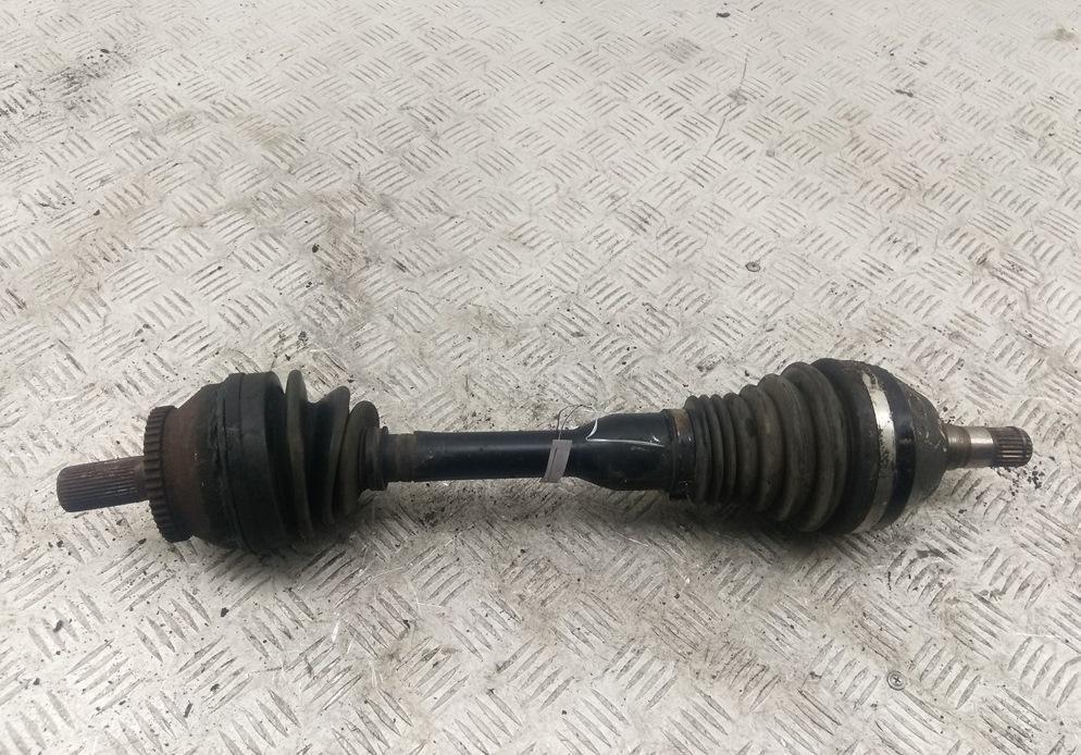полуось передняя левая (приводной вал, ШРУС) Volvo XC90 2003, 2.4 л., дизель, АКПП, зелёный, внедорожник 5 дв.