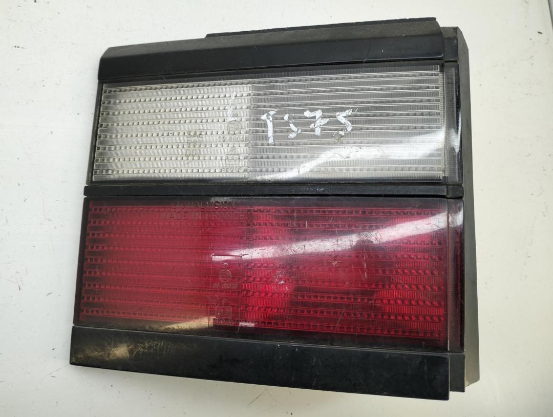 фонарь крышки багажника левый Volkswagen Passat B3 1990, 1.8 л., бензин, МКПП, чёрный, универсал, 333945107